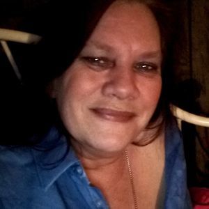 Meet your Posher, Edith